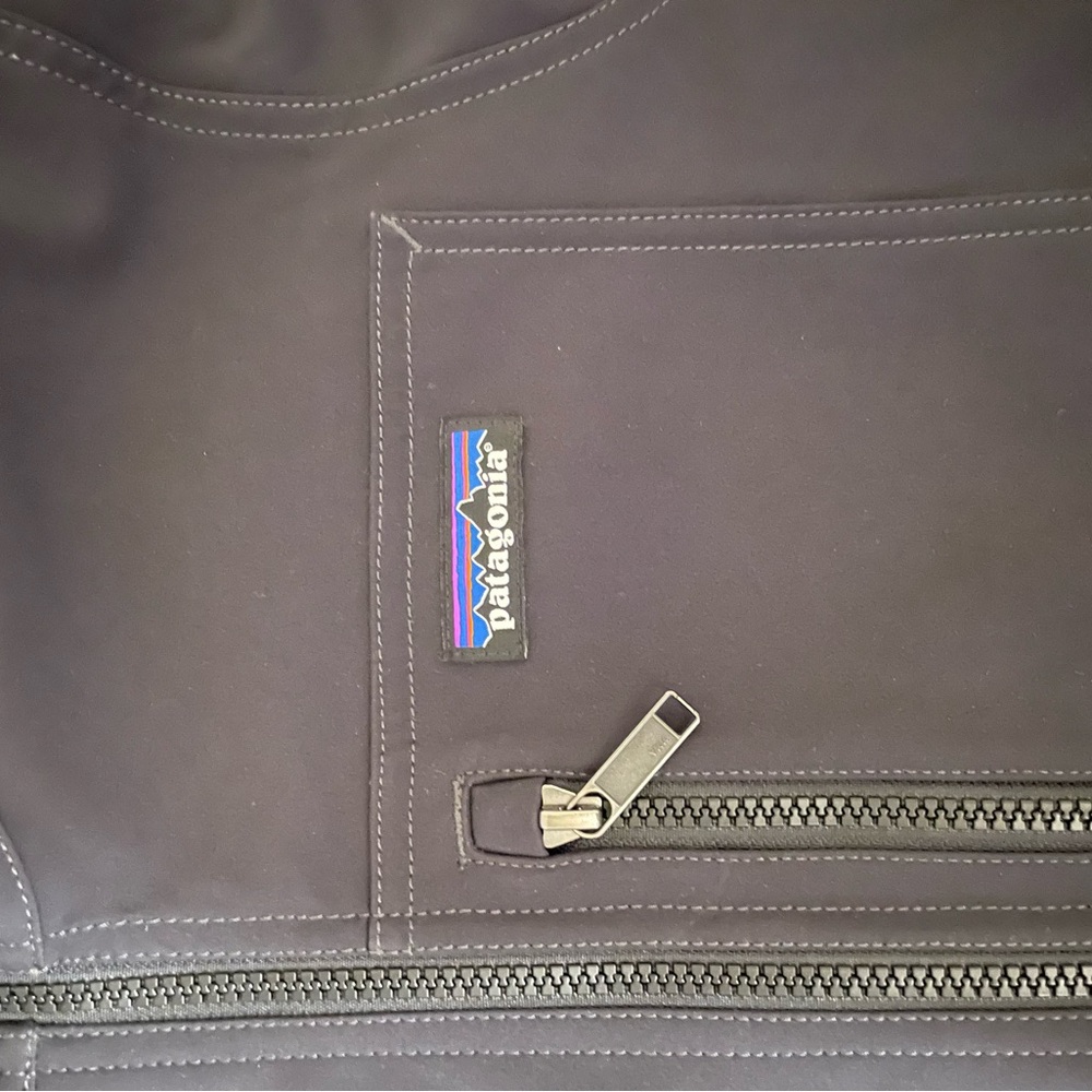 Black Patagonia Softshell Jacket - Picture 5 of 8